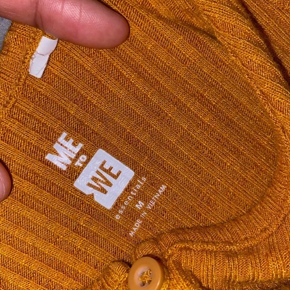 Pacsun yellow crop too - Picture 2 of 2